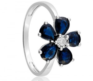 Bague Marguerite Saphirs sur Ocarat